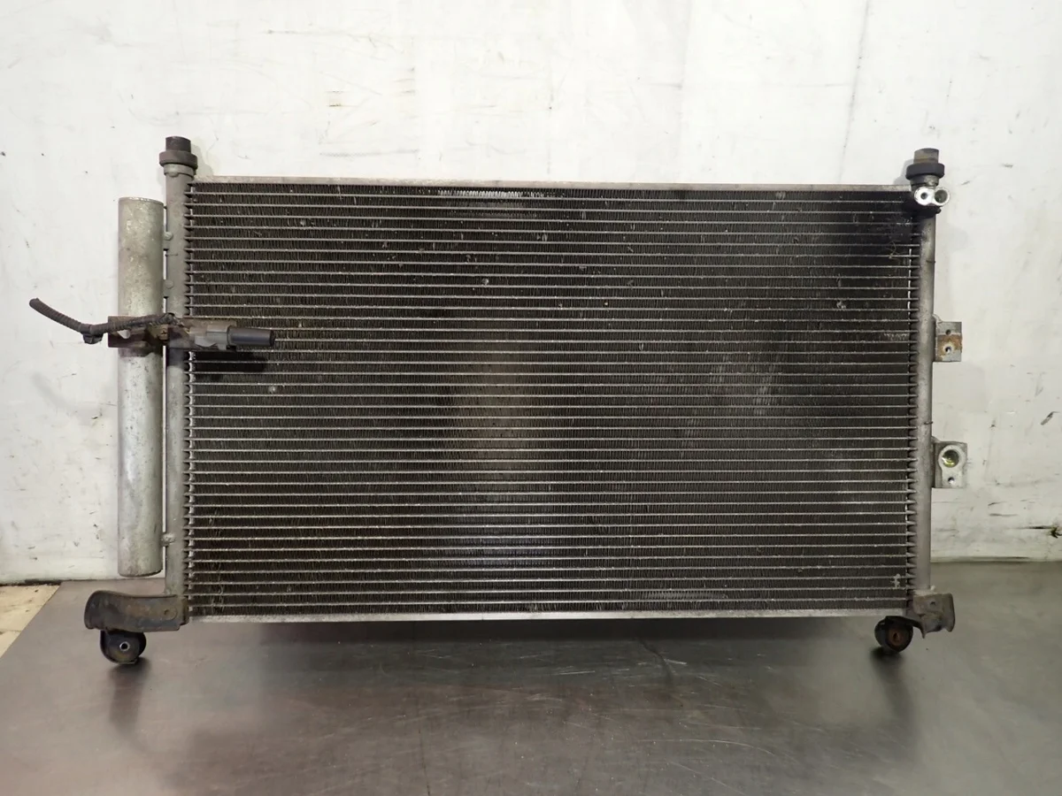 Condenseur clim Honda CR-V II 2,2 D occasion image 3