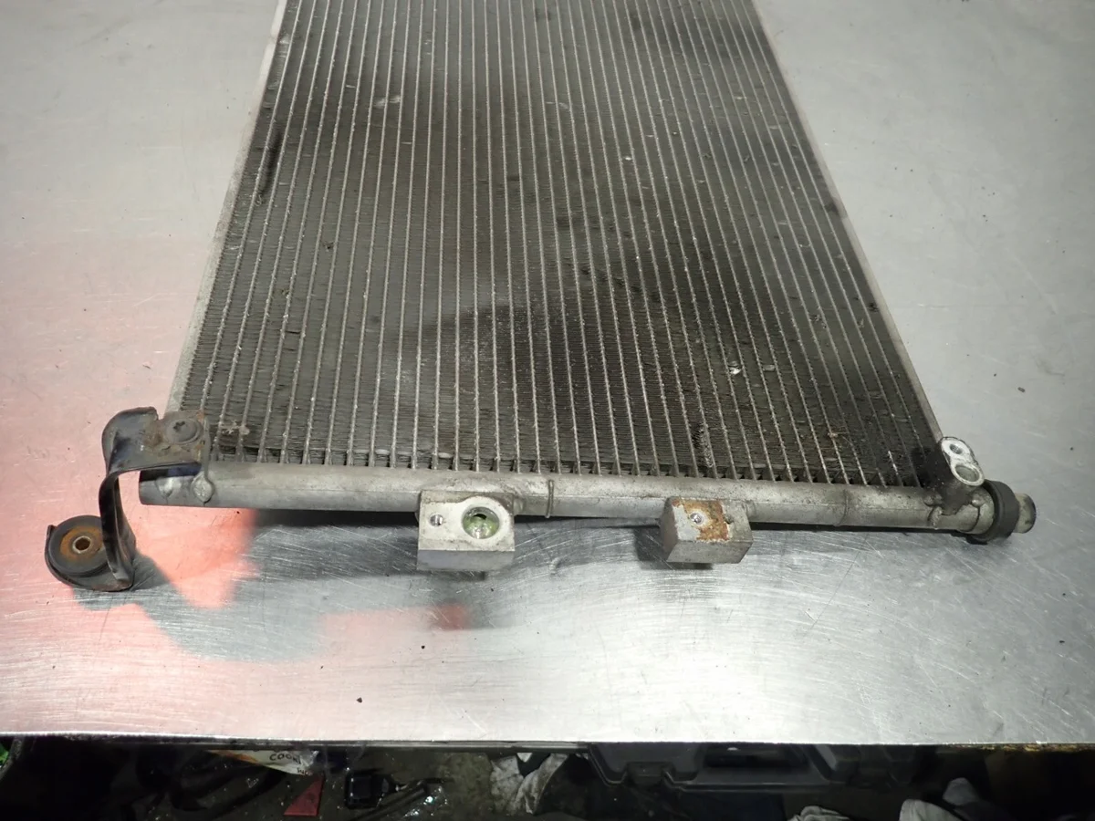 Condenseur clim Honda CR-V II 2,2 D occasion image 6