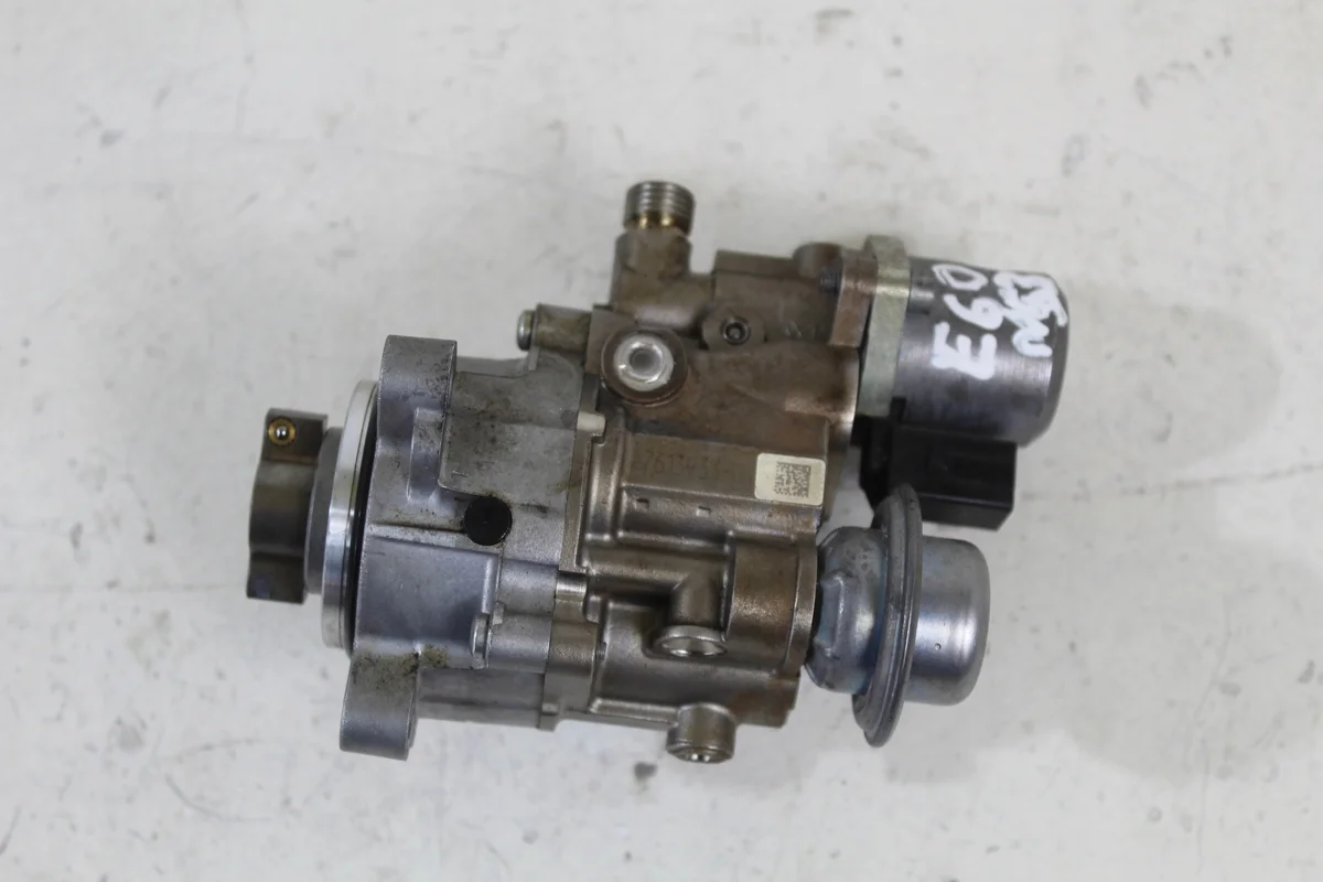 BMW 7613933 Einspritzpumpe gebraucht