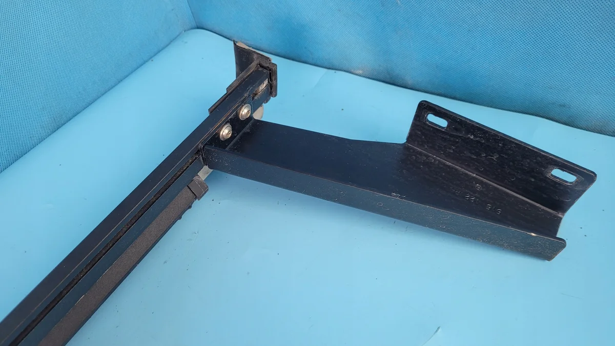 Ford Ranger VI 23r Abdeckung Rollo Halterung image 8