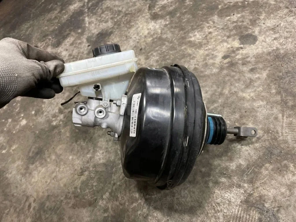 BMW X3 F25 jarruvahvistin diesel