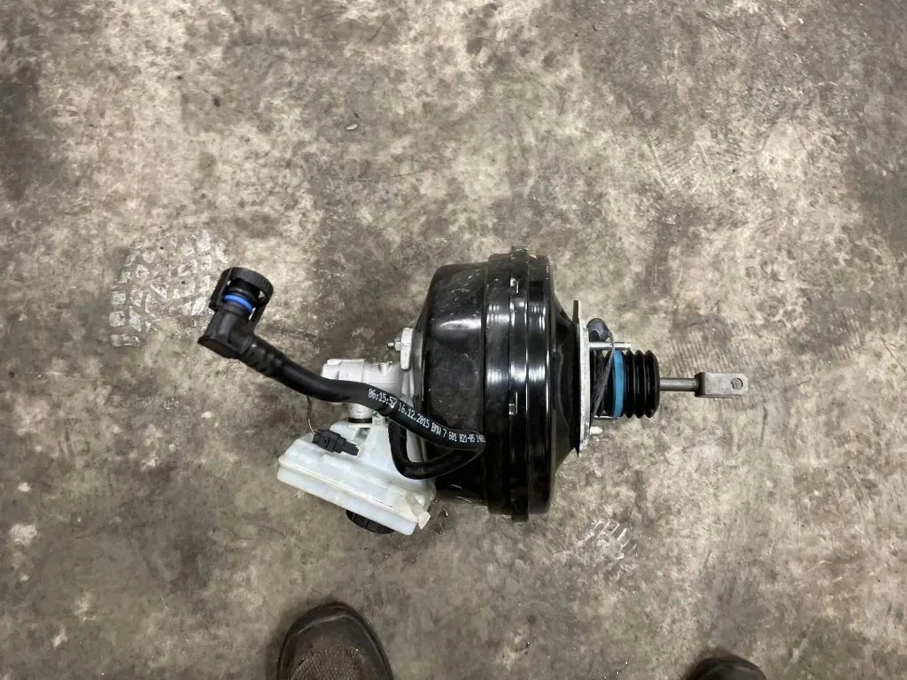 BMW X3 F25 Servo Rem, OEM 6871456 image 6