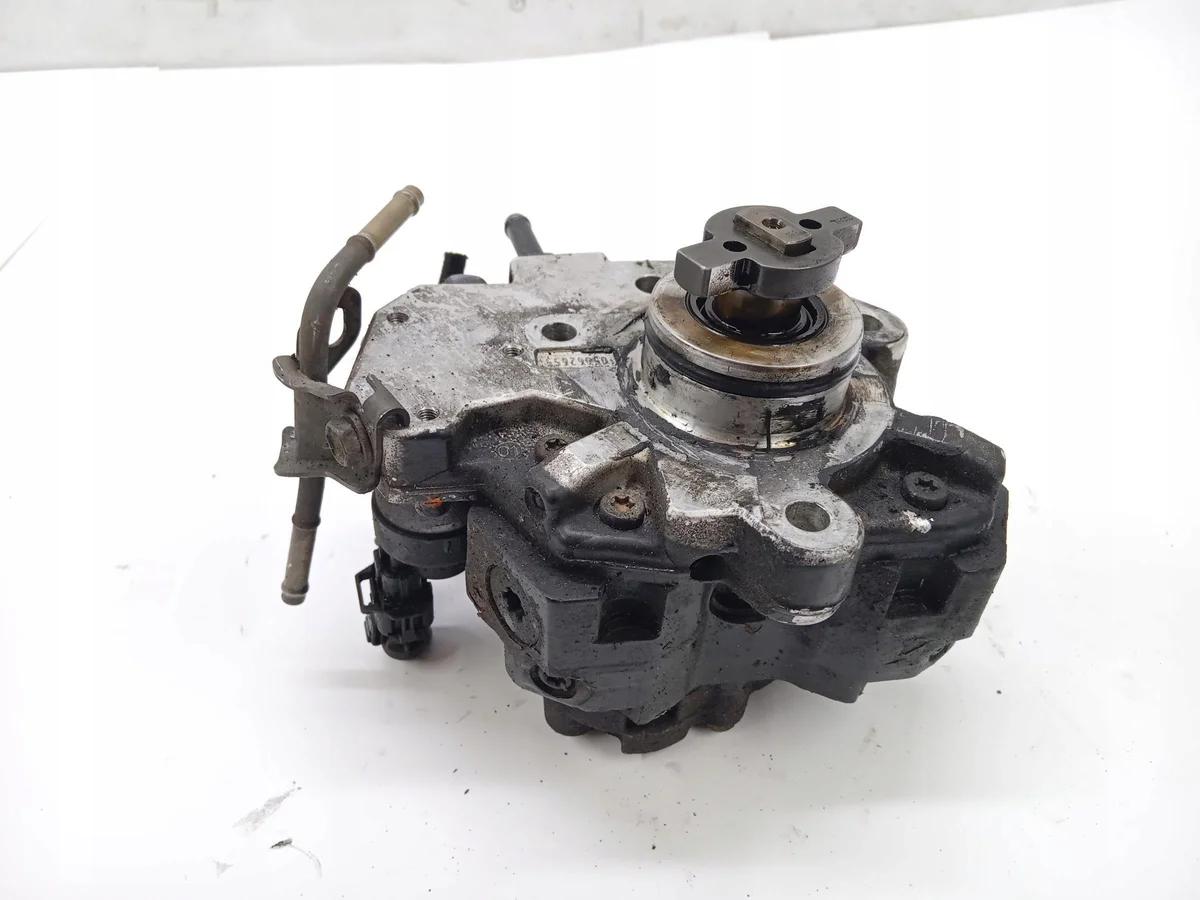 Bomba Inyectora Toyota OE 22100-33010 Usada