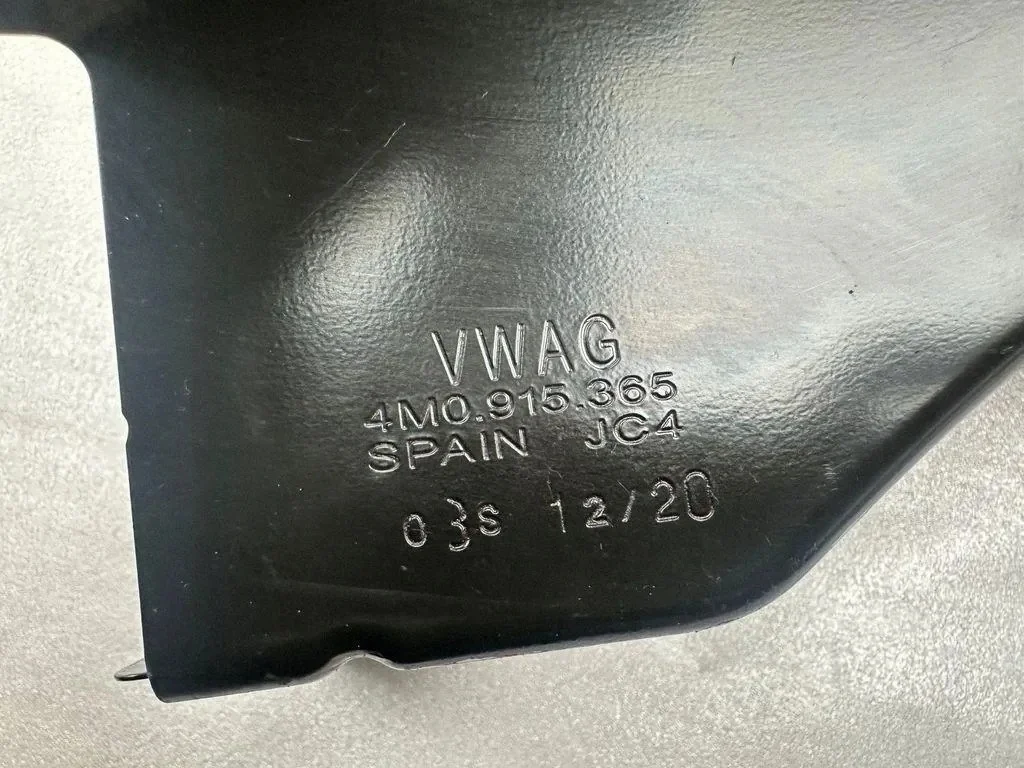 Audi Q8 3.0 TDI Akun kotelo 4M0915365 image 5