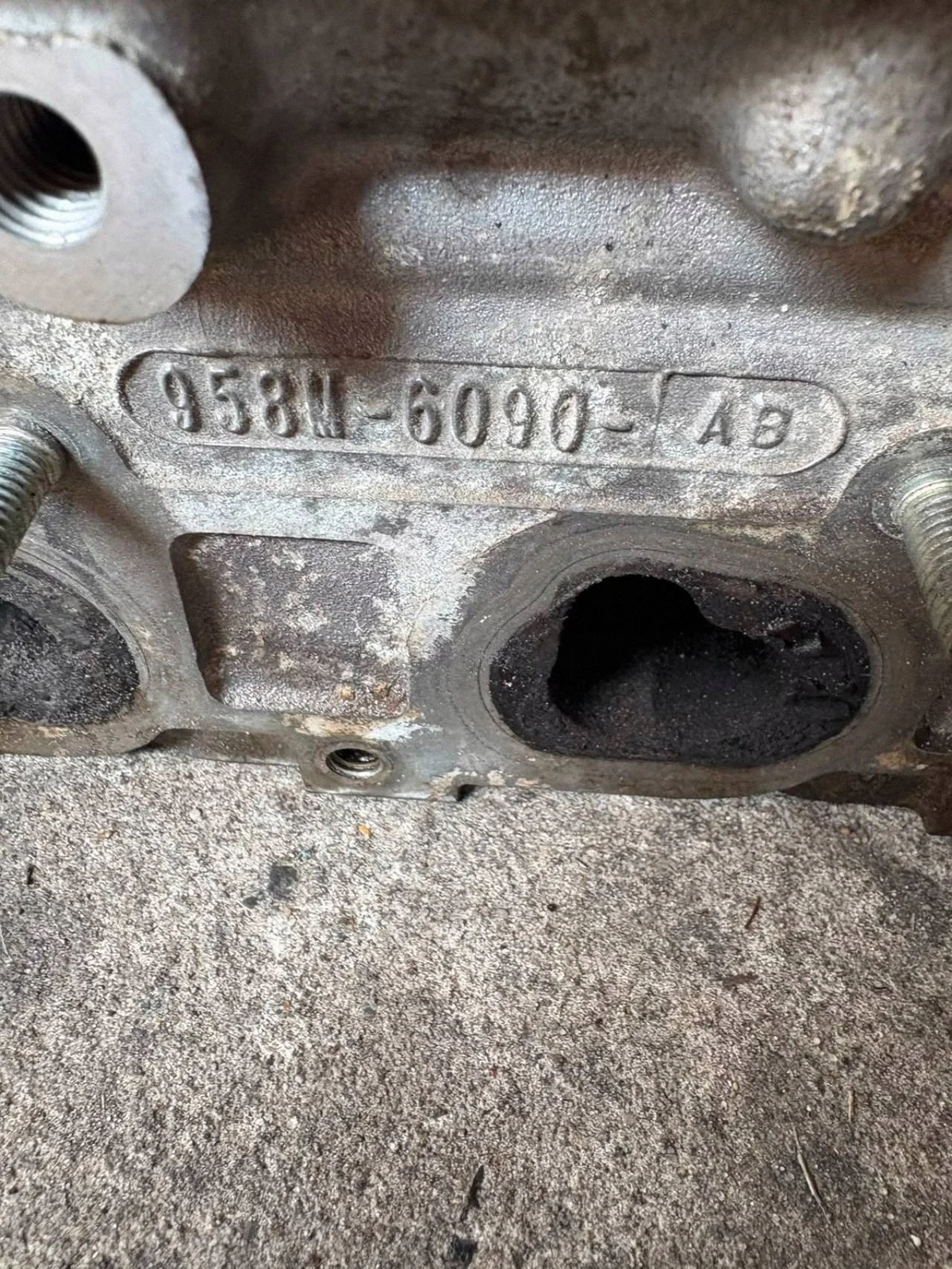 Sylinterinkansi Ford Escort Mondeo 1.6 16v image 3