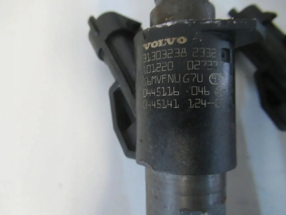 Einspritzpumpe Volvo V60 S60 II 2.4 DIESEL image 4