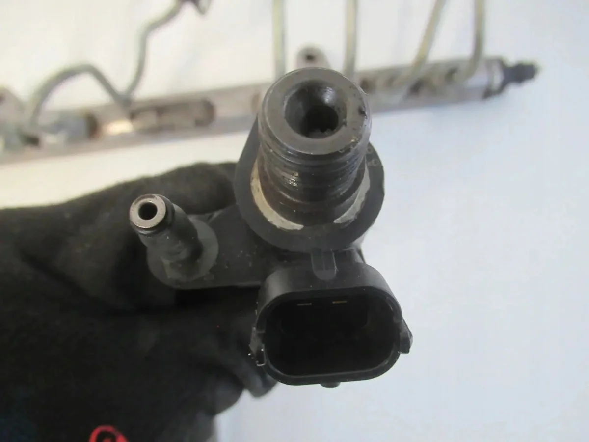 Einspritzpumpe Volvo V60 S60 II 2.4 DIESEL image 10