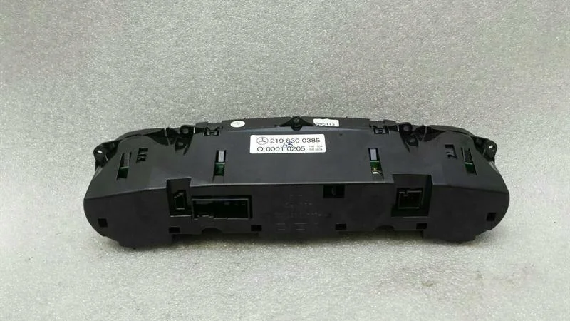 Climatizzatore Mercedes CLS W219 A2198300385 image 5