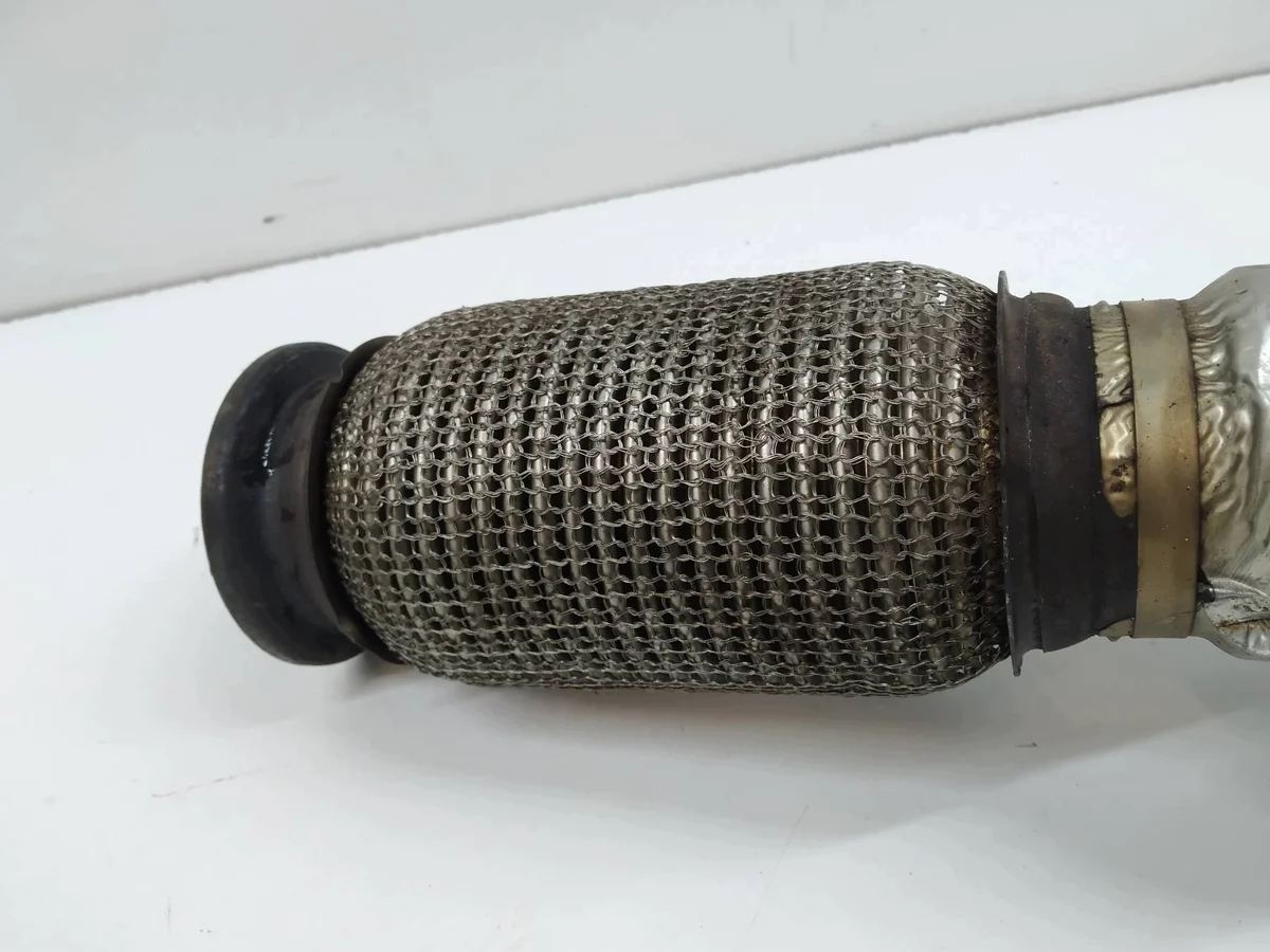Conector flexible escape Audi A6 V C8 image 3