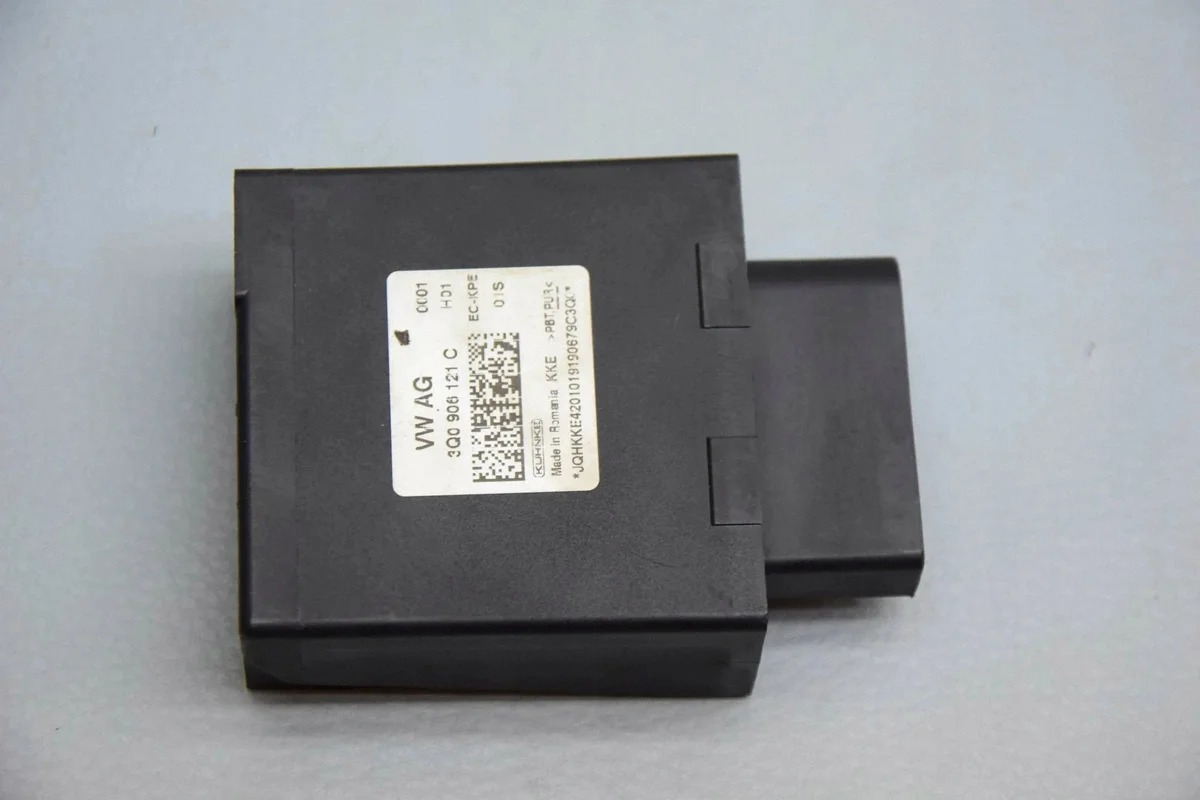 SKODA OCTAVIA IV 2.0 TDI Modul Kraftstoffpumpe image 6