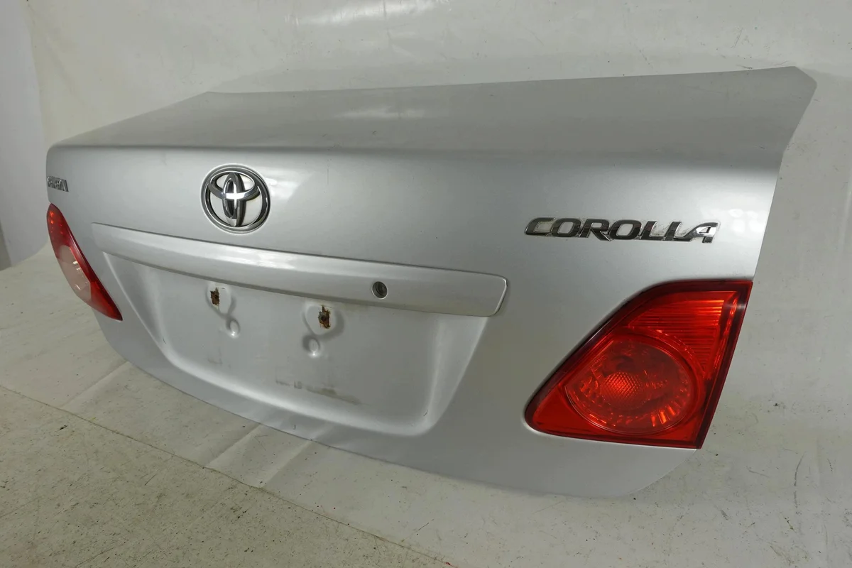 Portón Trasero Toyota Corolla E15 Sedan 4D 1F7 image 3
