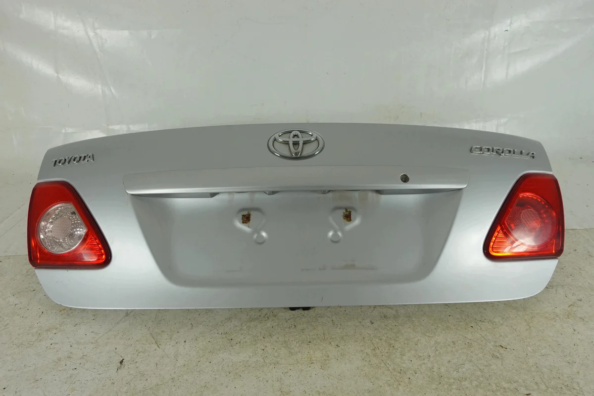 Portón Trasero Toyota Corolla E15 Sedan 4D 1F7 image 4