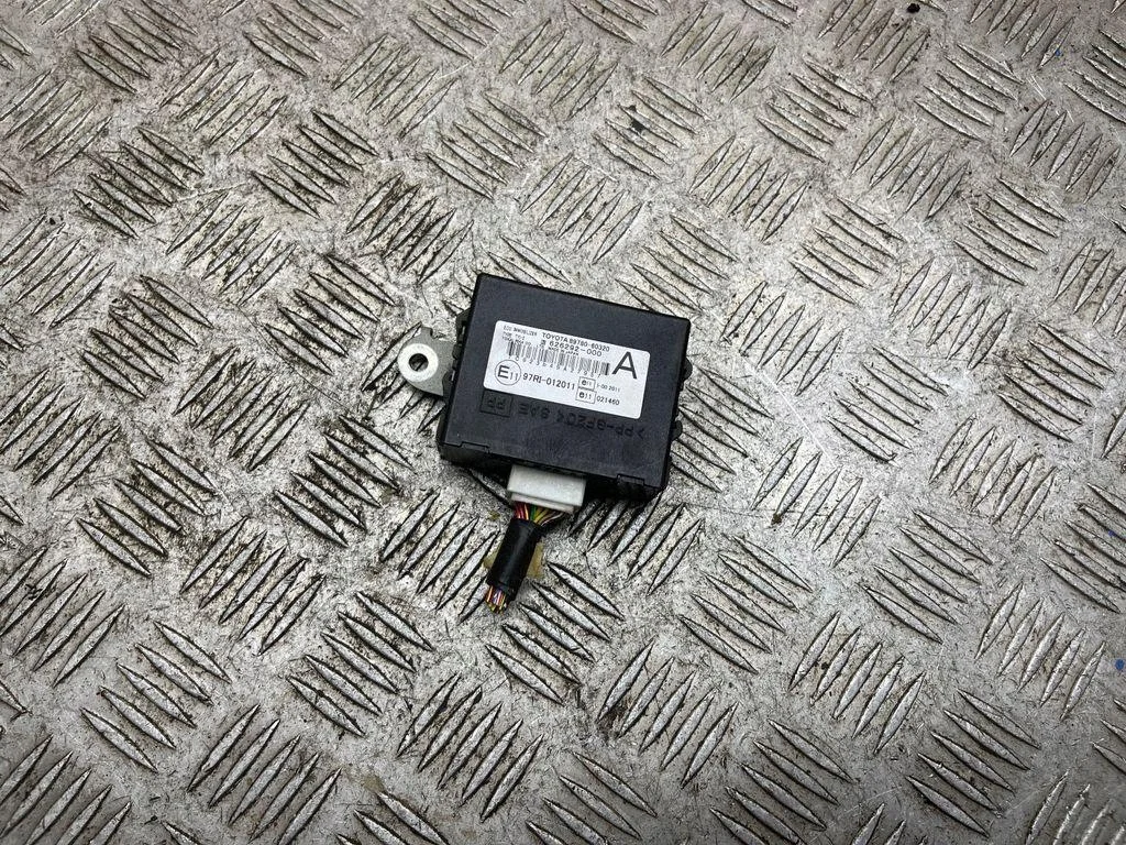Toyota Land Cruiser J120 Modul Immobilizer