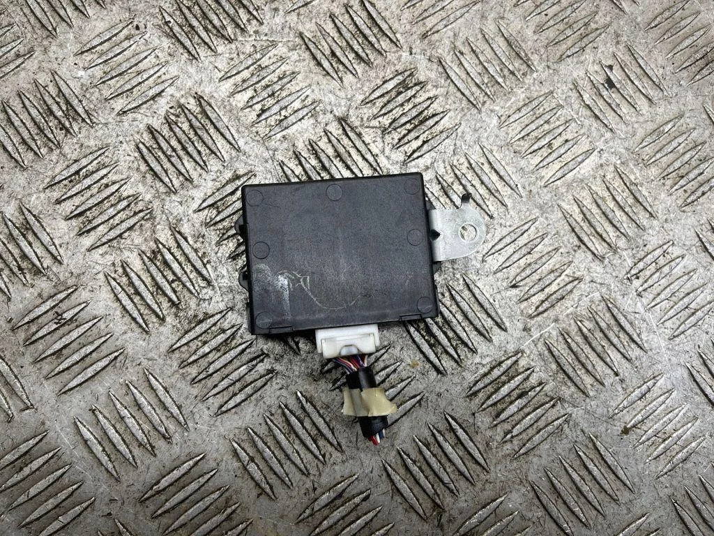 Toyota Land Cruiser J120 Modul Immobilizer image 3