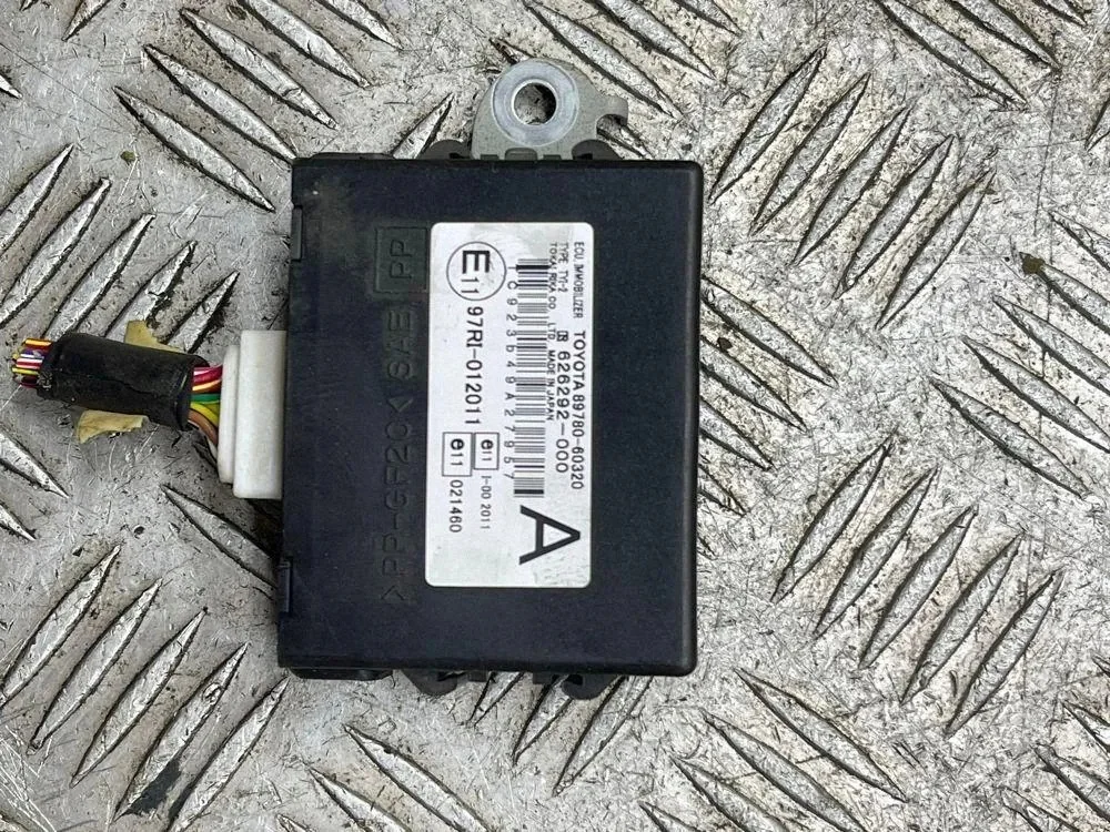 Toyota Land Cruiser J120 Modul Immobilizer image 4