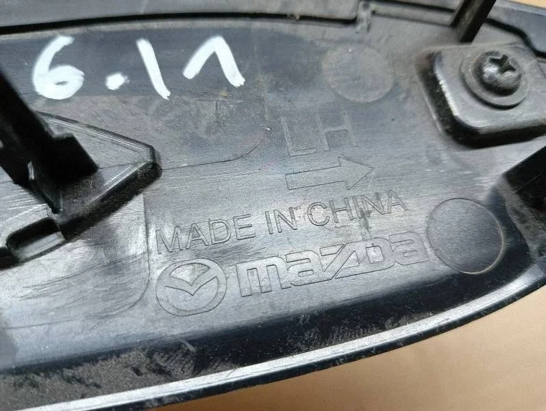 Emblema Mazda CX-60 Izquierda KAAA508F1 image 9