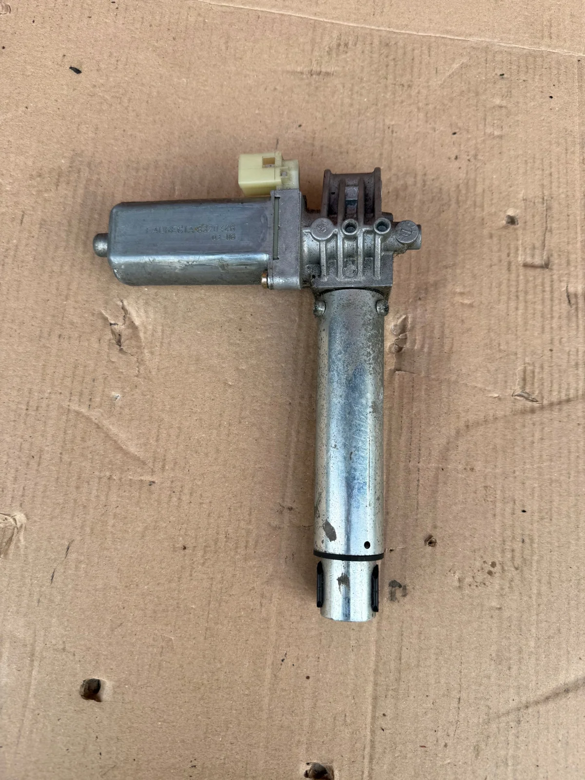 Moteur siège confort BMW OE 0390201972