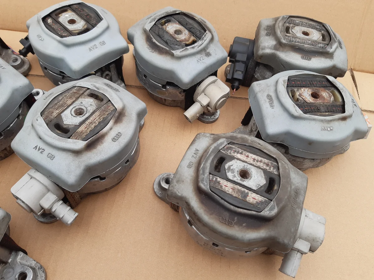 Audi A8 D3 Getriebelager Rechts 4E0399151BH image 5