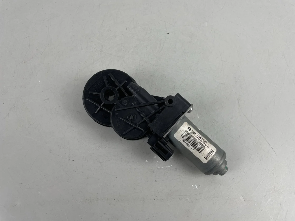 Moteur siège Mercedes-Benz C W205 937268 image 7