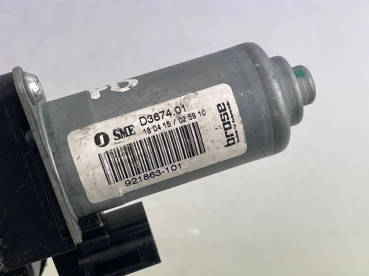 Moteur siège Mercedes-Benz C W205 937268 image 10
