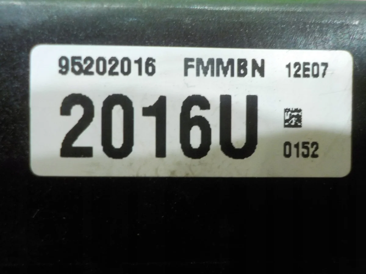 Sicherungskasten Opel Antara 2.4 B 95202016 image 6