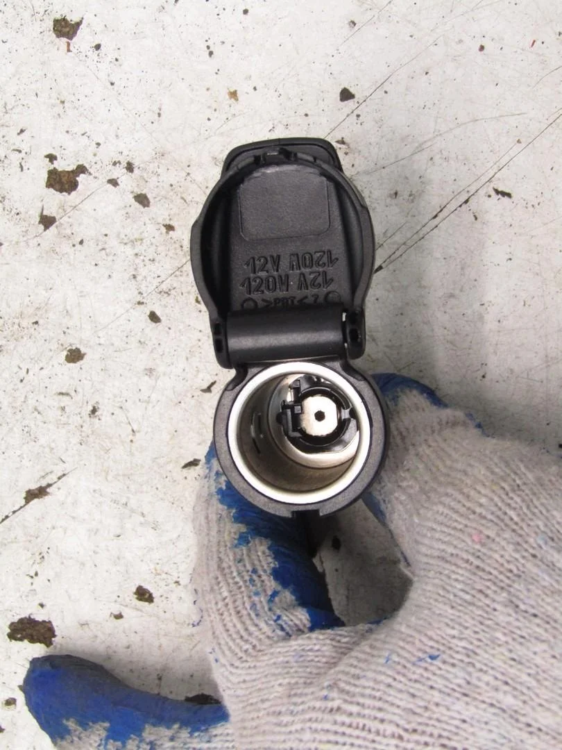 12V Cigarette Lighter Socket Renault Clio V 0853