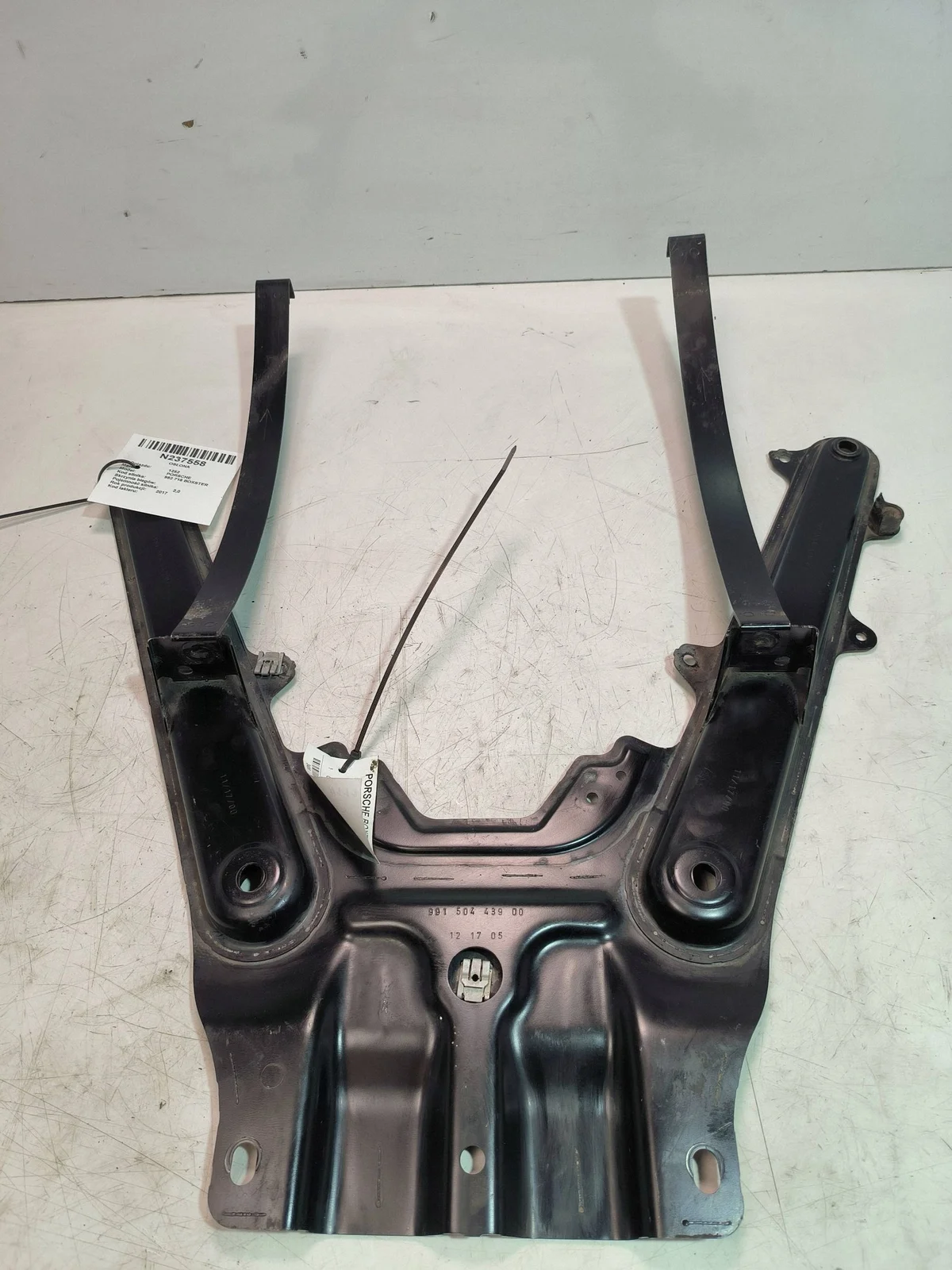 Porsche Boxster 982 2017 Suporte Tanque Combustível image 3
