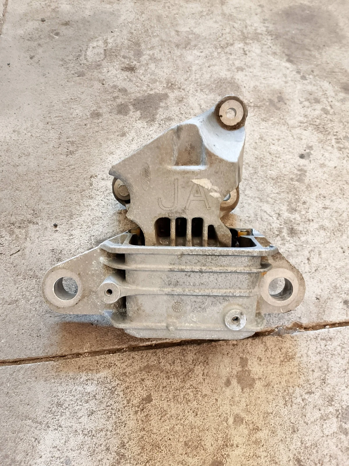 Ford Focus Mk4 Engine Mount 1.0 EcoBoost