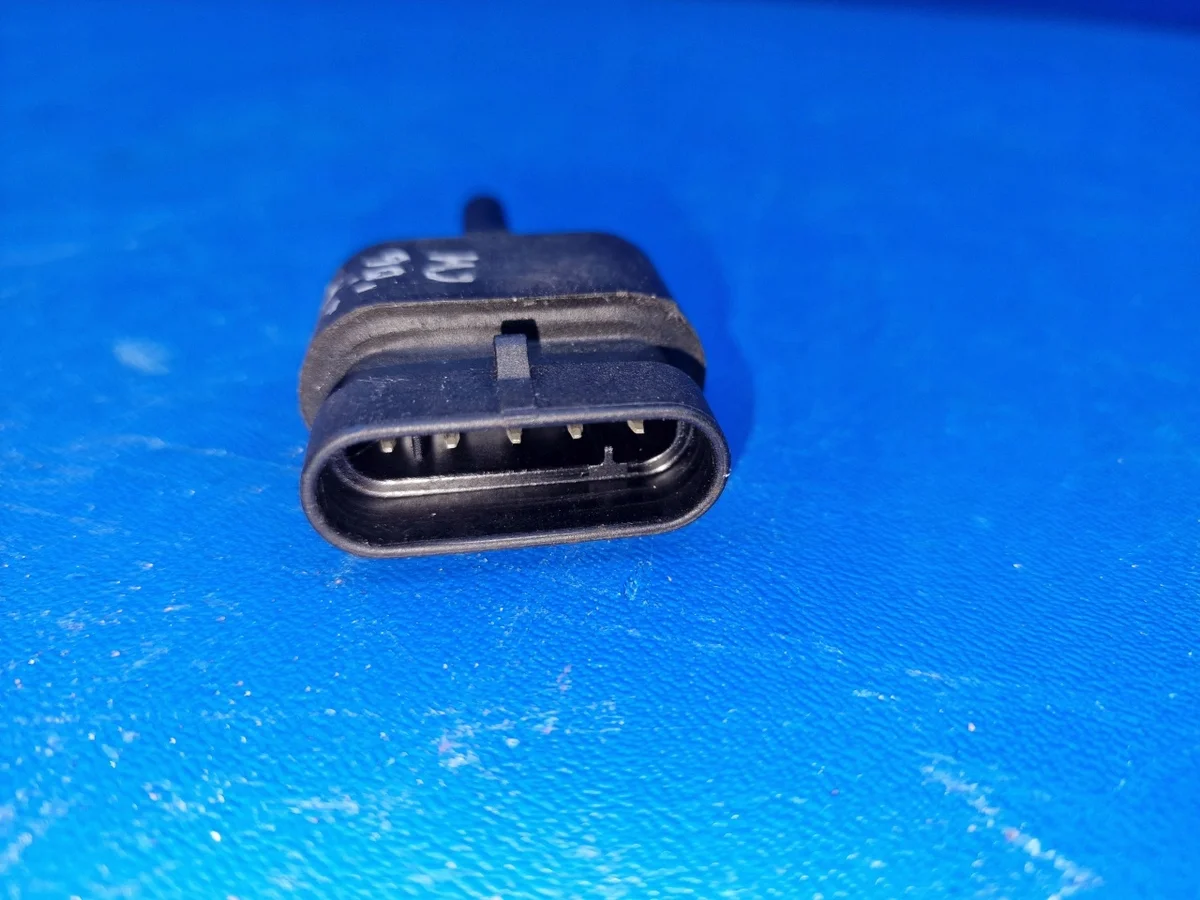 Sensor de agua combustible Alfa Romeo 159 2.4 JTDm image 3