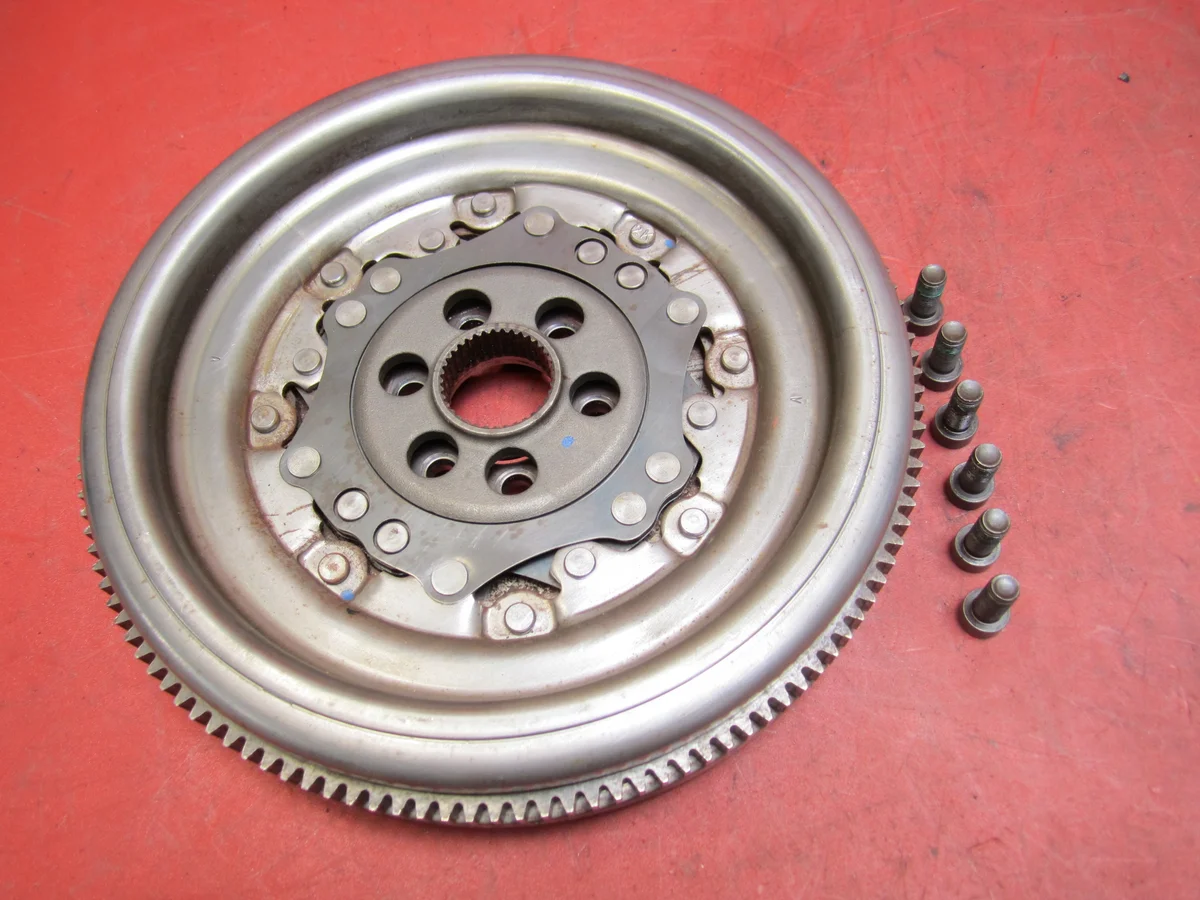 Volante Bimassa DSG Audi TT 2.0 TDI 03L105266CM