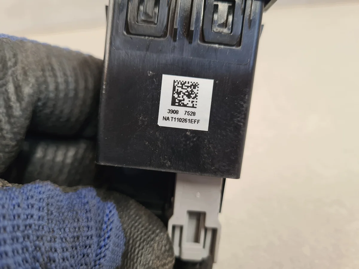 Conector USB Opel Astra V K 39087528 + Cable image 6