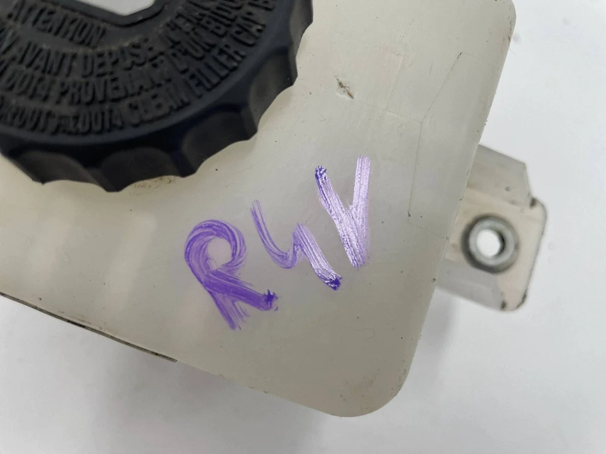 Reservatório Líquido Travões RAV4 V Híbrido image 6