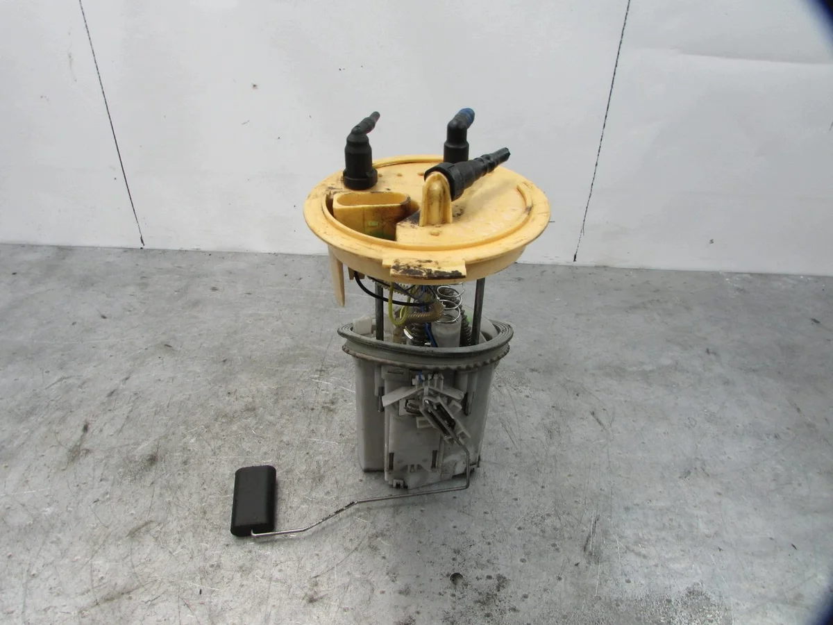 VOLKSWAGEN PASSAT B6 1.9 TDI Pompe carburant image 5