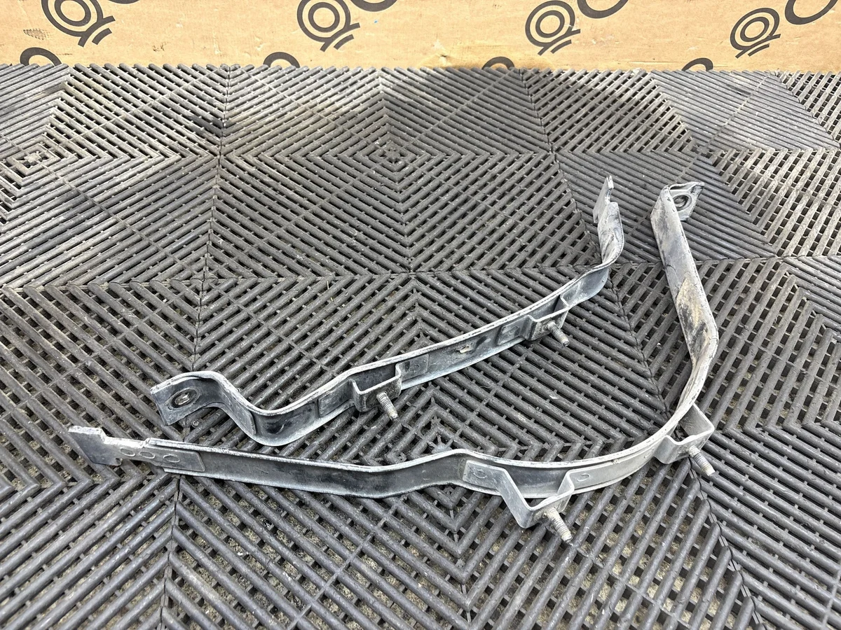 Ford F150 Bränsletank Fäste ZVG141851 image 3