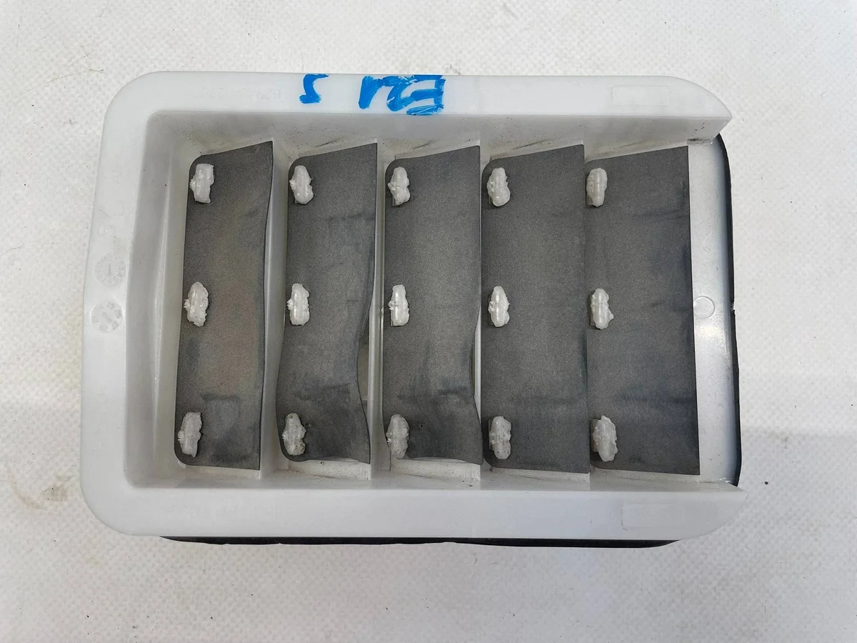 Rejilla Toyota Lexus OYT34920 bajo parachoques trasero