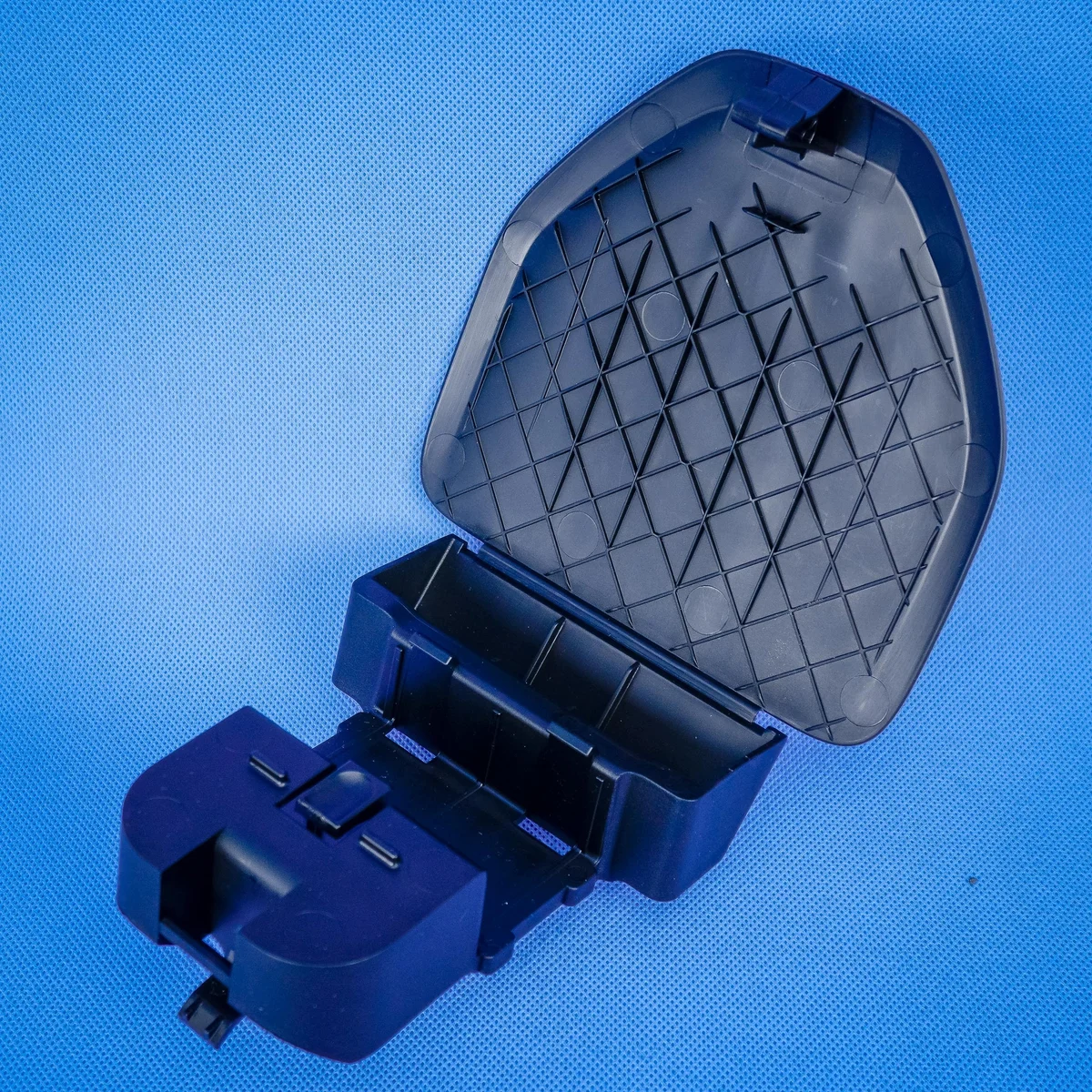 BMW 3 G20 Warning Triangle Holder Used image 3