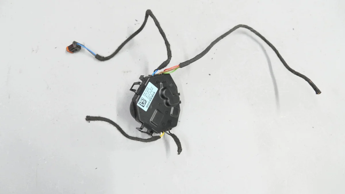 BMW G01 G02 G05 G06 Spiegel Elektronik Rechts image 3