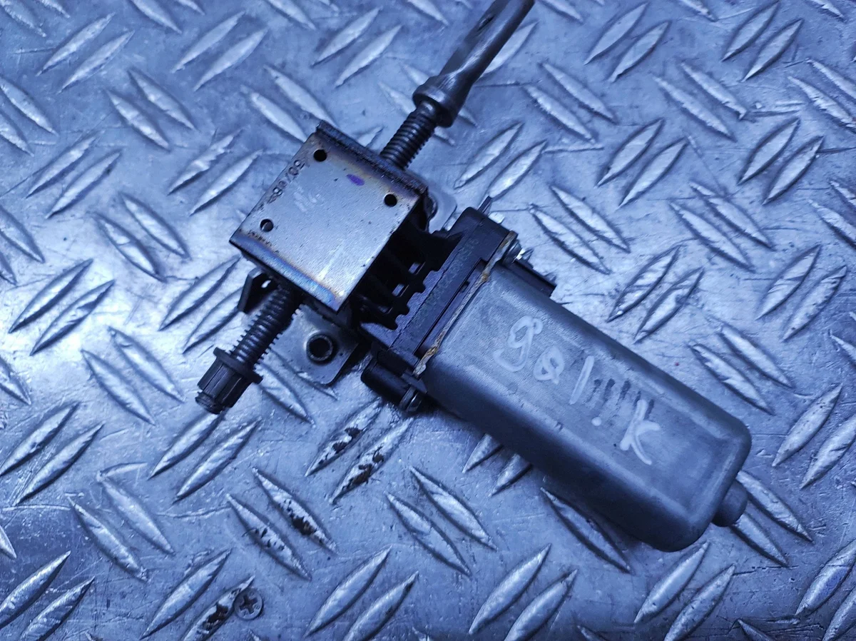BMW 7 F01 F02 F03 F04 Sitzmotor Links image 3