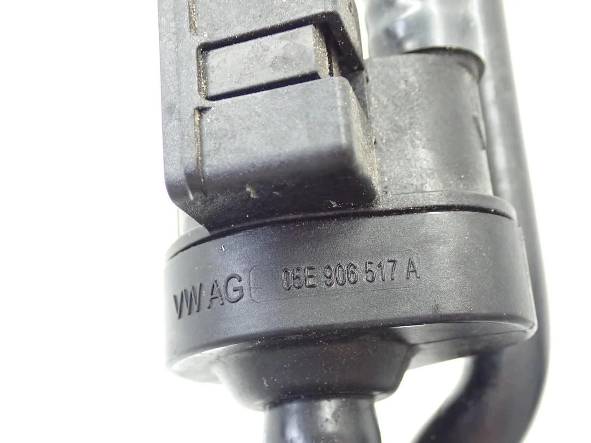 Válvula Sensor Combustible Skoda Superb IV 1.5 eTSI image 6