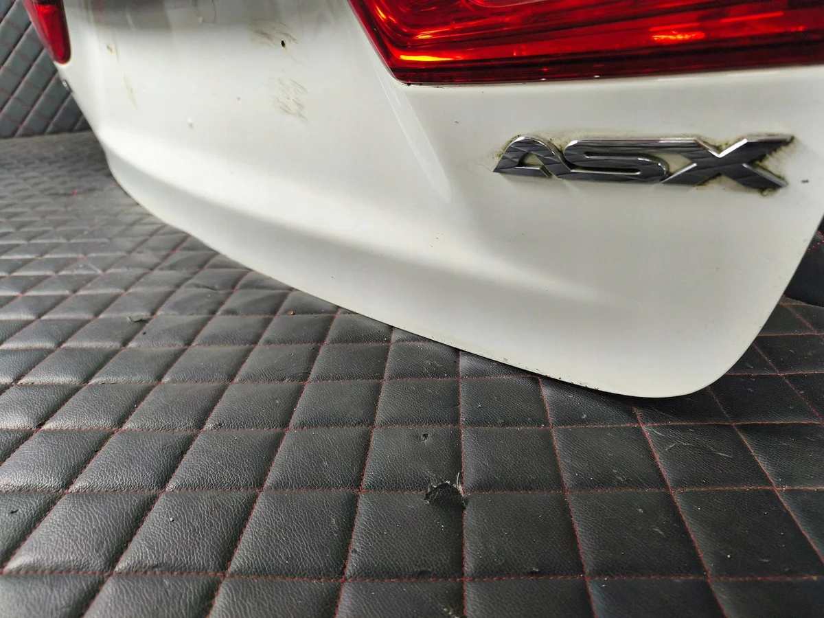 Mitsubishi ASX 10-12 Tailgate Trunk Lid Used image 6
