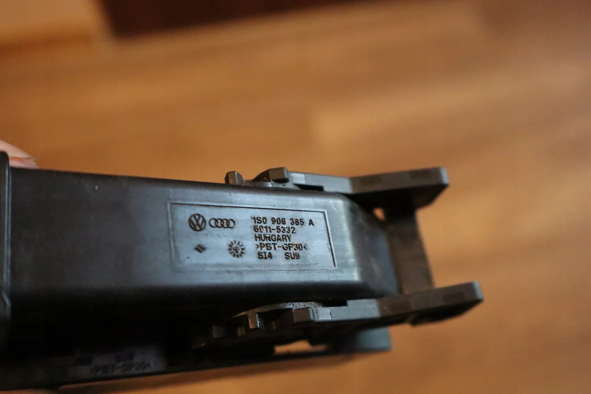 Conector 1S0906385A VW Audi Skoda Seat Usado image 3