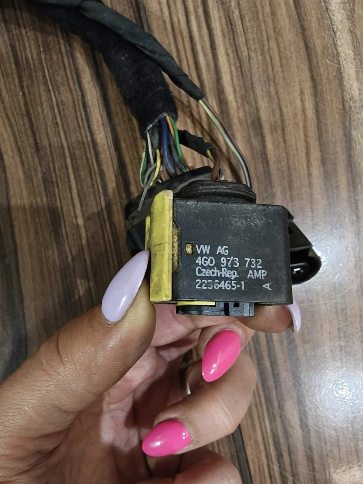 Spina Fari Audi A6 OEM 3C0973737 image 5