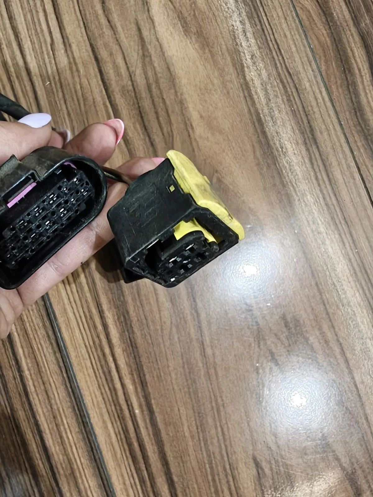 Spina Fari Audi A6 OEM 3C0973737 image 7