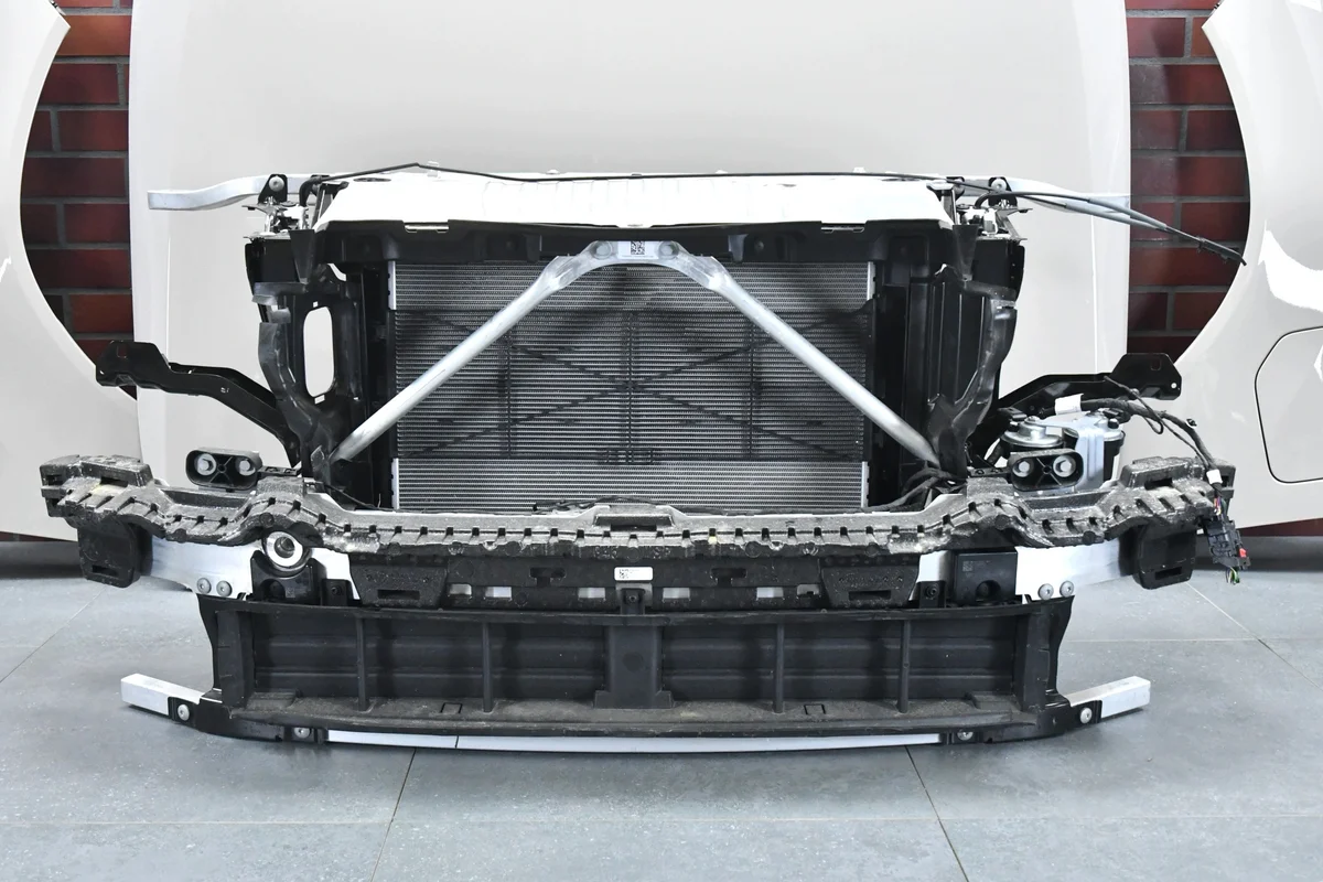 BMW X3 G45 M-Package Radiator Support image 6