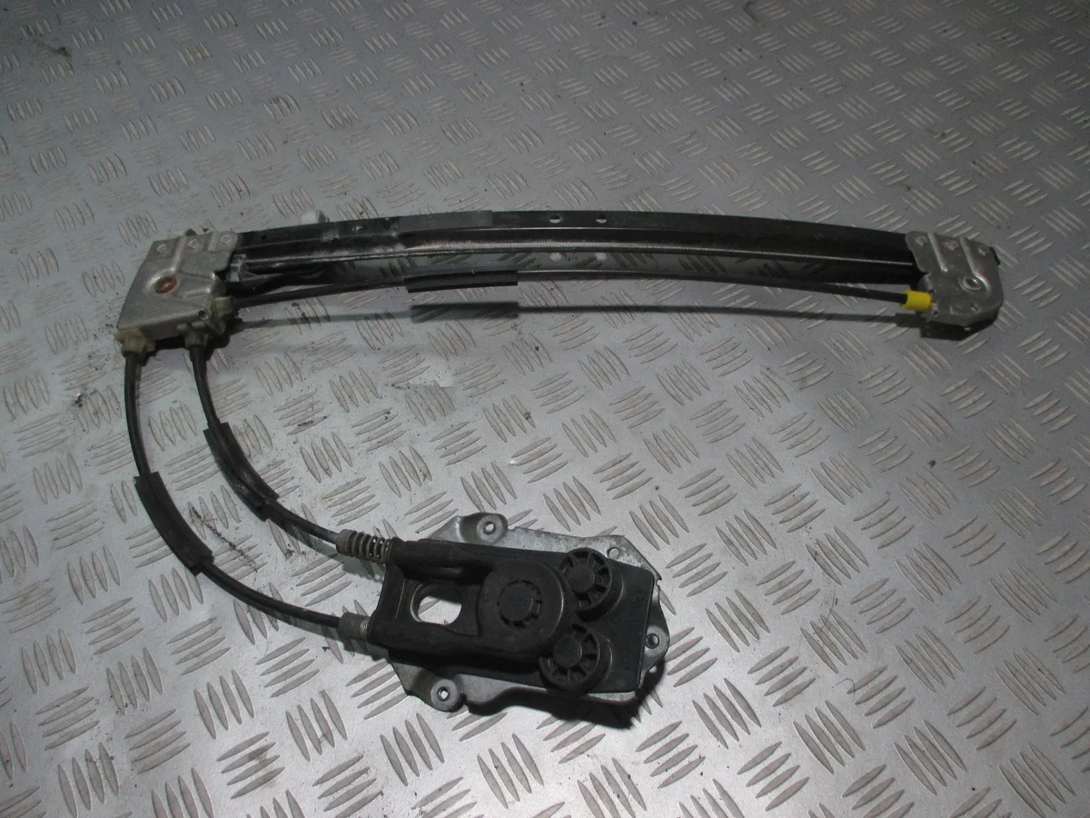Lève-vitre manuel droit arrière BMW 5 E39 8159834