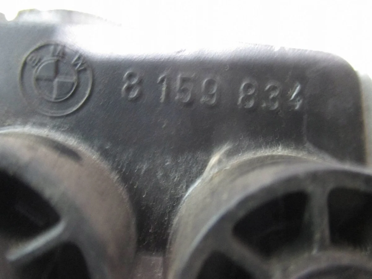 BMW 5 E39 Fensterheber manuell rechts 8159834 image 4