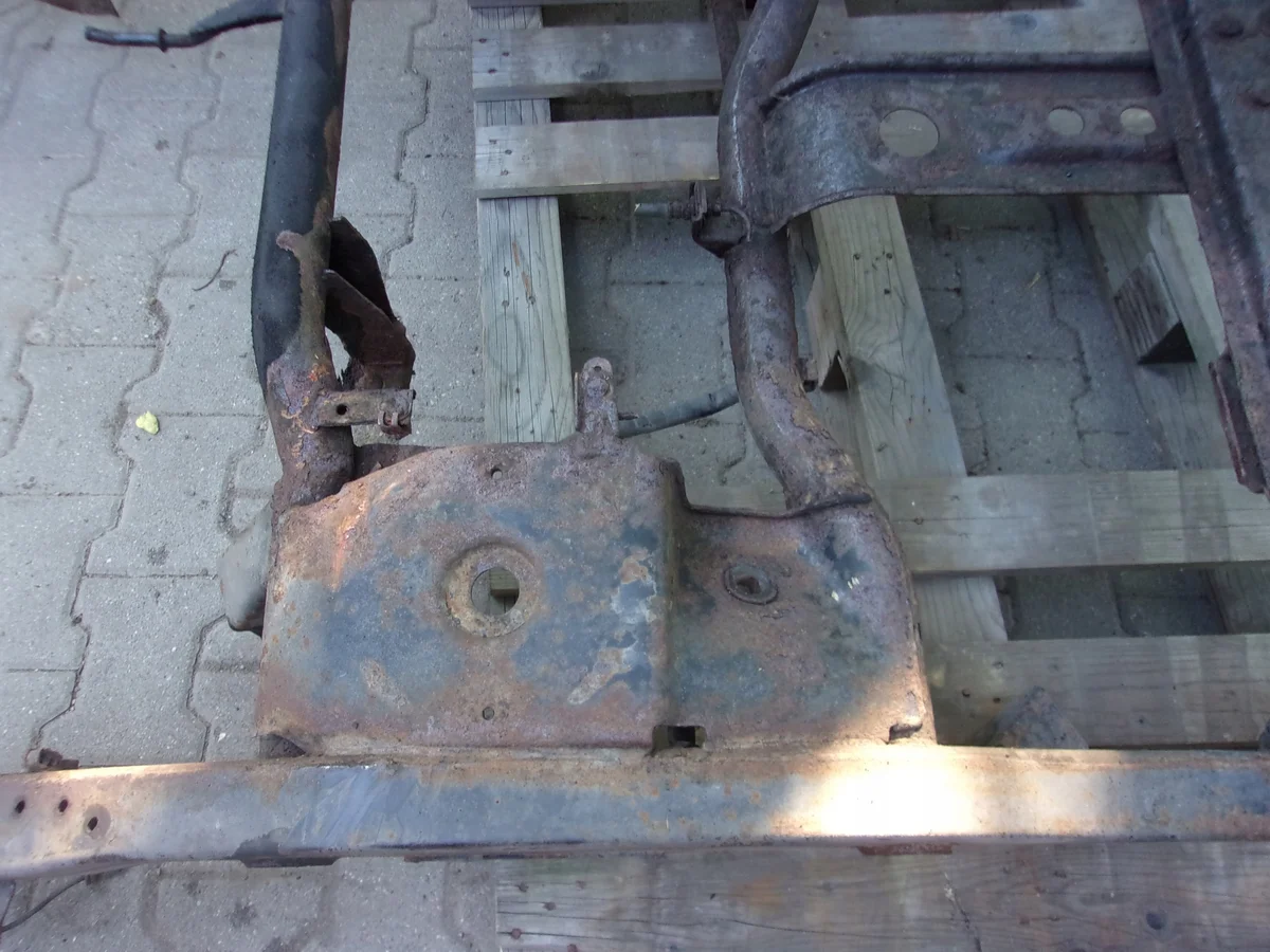 Hyundai Terracan Chassis Frame 2.9 CRDI image 5