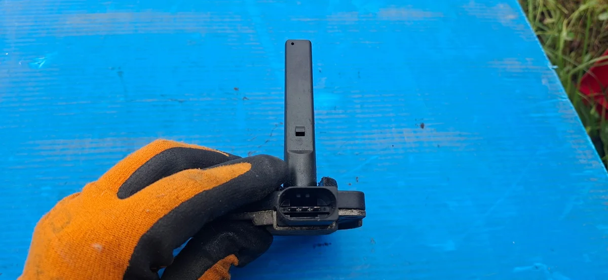 Sensore livello olio BMW E90 E87 M47 2.0 D image 3