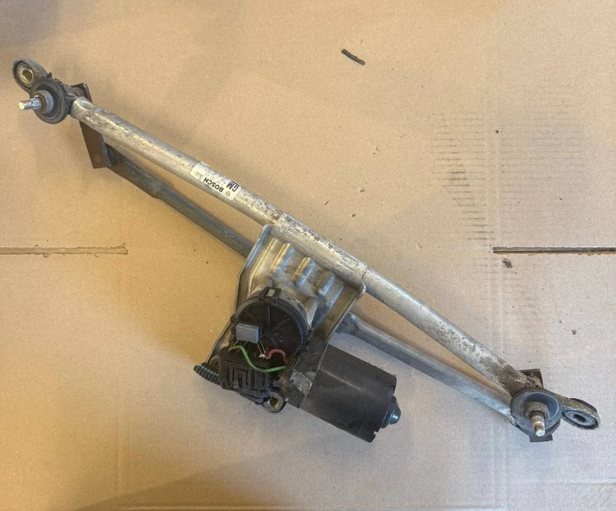 Wischergestänge vorne Opel Astra G EBU518