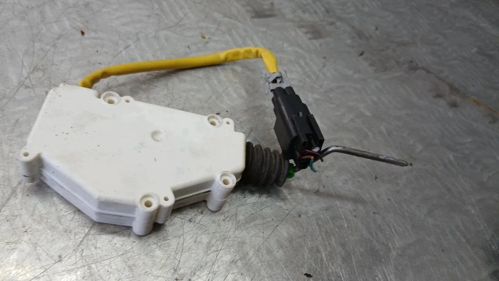 Klappe Tankdeckel Stellmotor Seat Alhambra 7M0959775C image 3